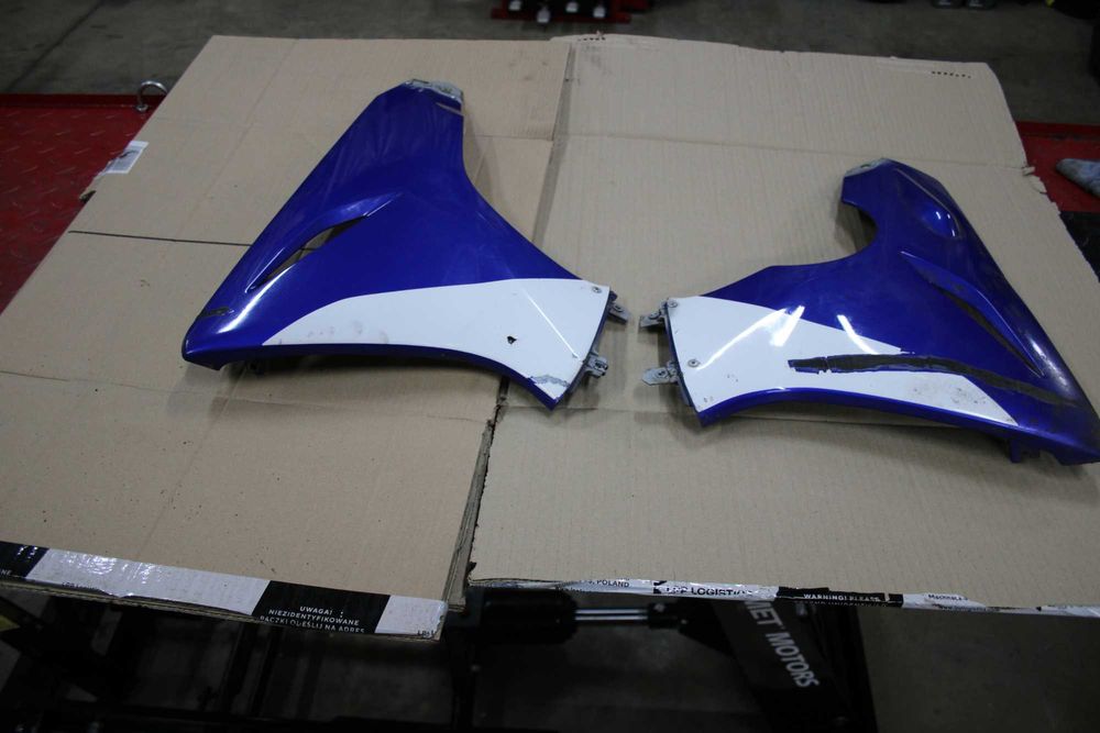 Lewa Prawa Owiewka Boczek Pług Plastik Honda CBR 125 JC39 07-10