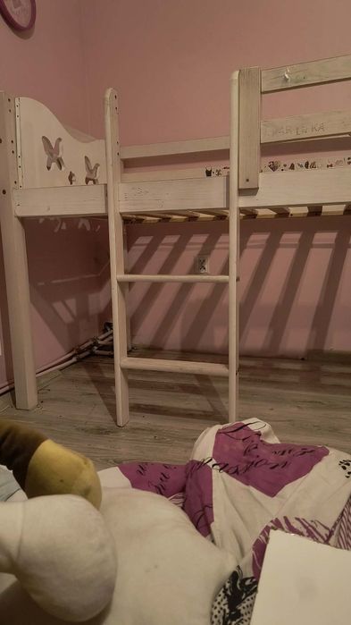 Łóżko dziecięce drabinka antresola