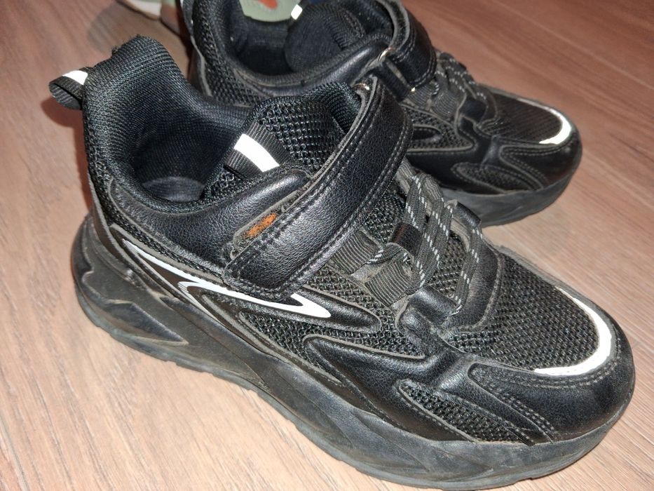 Buty trzy pary r31/32