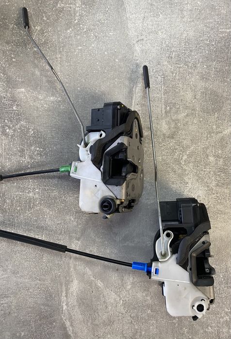 Замок дверей Опель Астра джей Opel Astra J