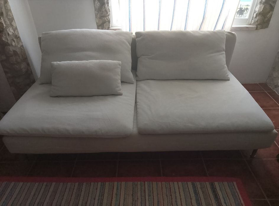 Sofá IKEA, com marcas de uso ,