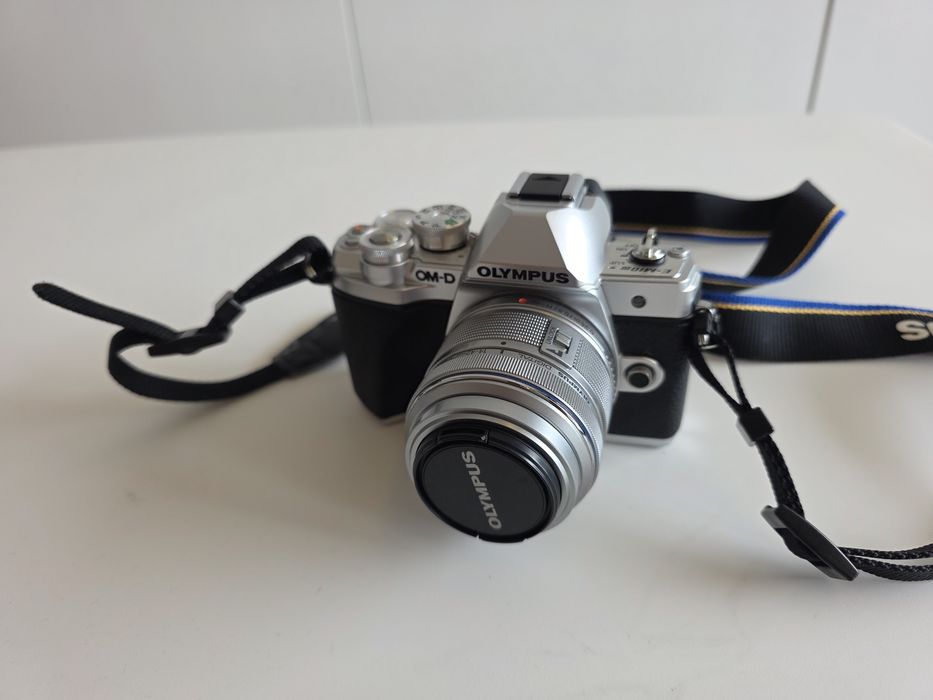 Olympus OM-D E-M10 Mark III