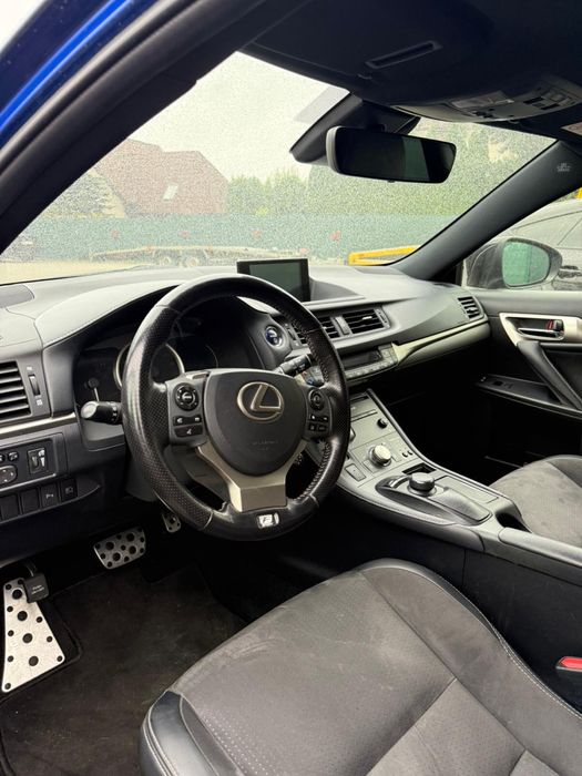 Lexus CT 200h F-sport