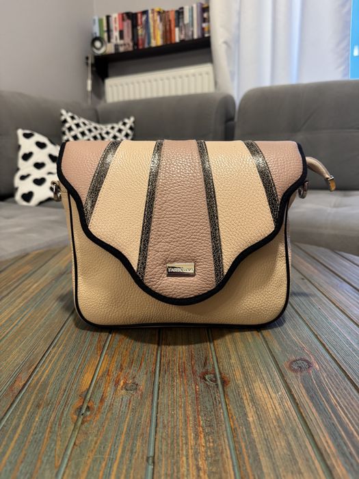 Nowa torebka Classic Lux, Farbotka