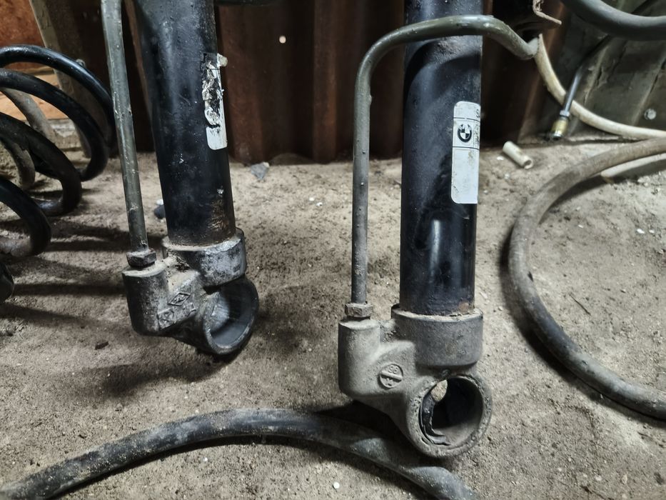 Amortyzator tył edc BMW e38 lewy i prawy