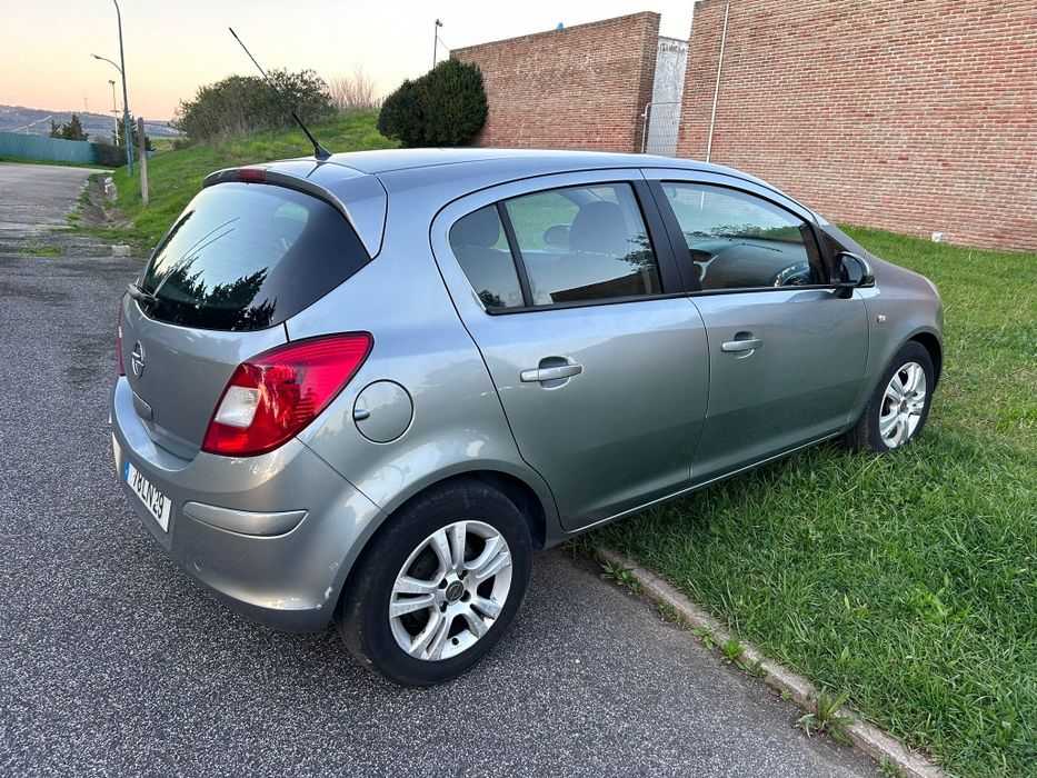 Opel Corsa 1.2 Gasolina – 2011 (03/2011)