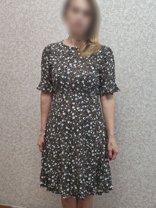 Жіноча літня сукня