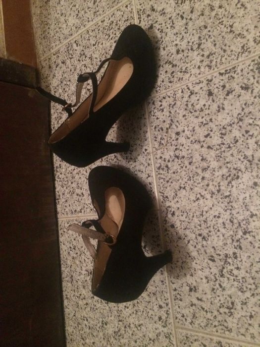 sapato sandália fechada