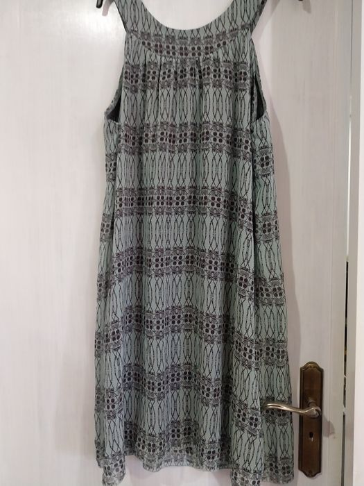 Vestido de alças forrado