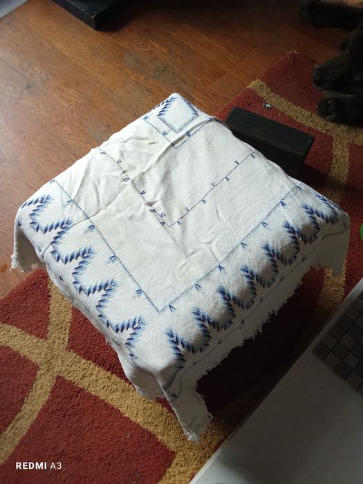 Toalha de mesa bordada