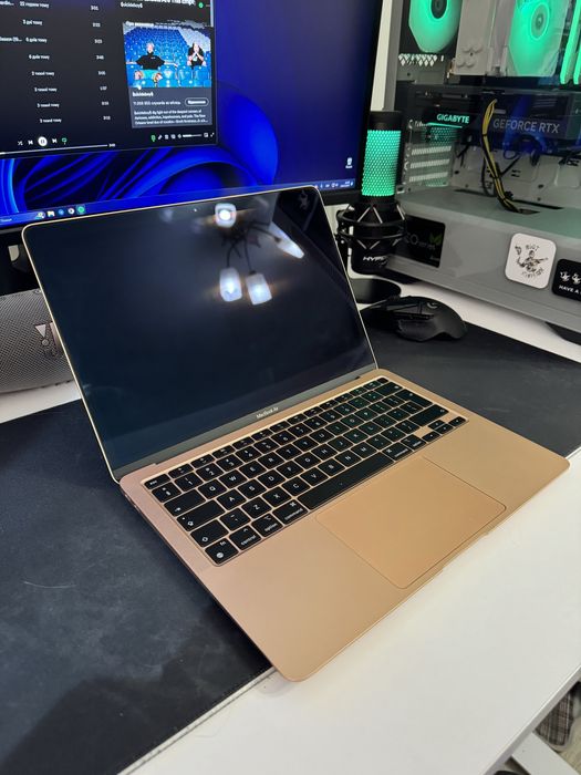 Apple MacBook Air 13 2020 M1 256ГБ 16ГБ