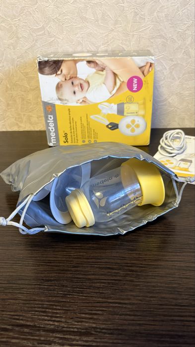 Молоковідсмоктувач  Medela Solo Single Electric Breast Pump