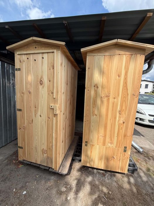 WC toaleta drewniana wychodek