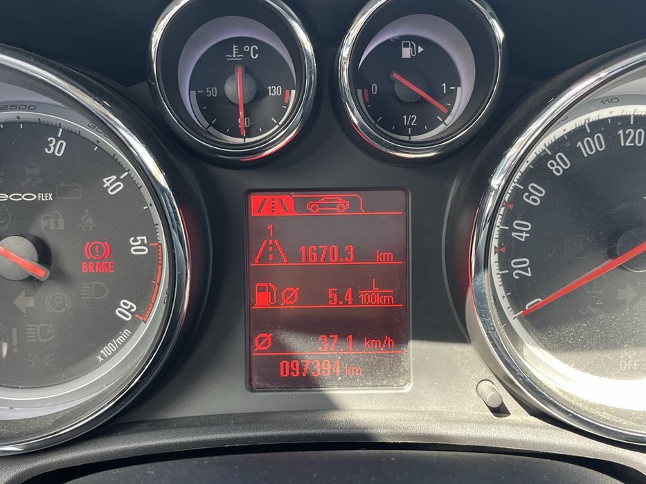 Opel Astra — fotografia 3