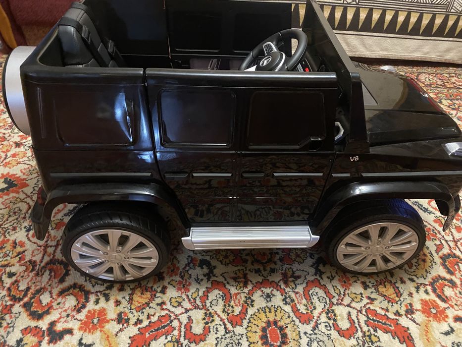 Продам дитячий автомобіль
