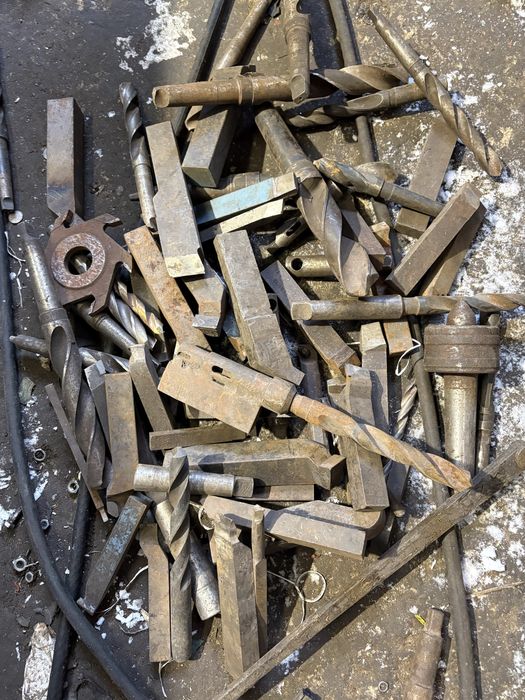 Noże wiertla tokarskie frezy