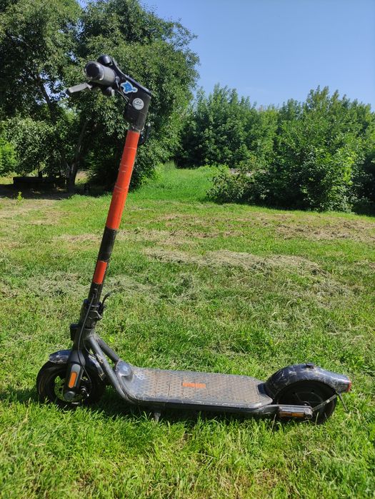 Електросамокат Segway Ninebot F2E