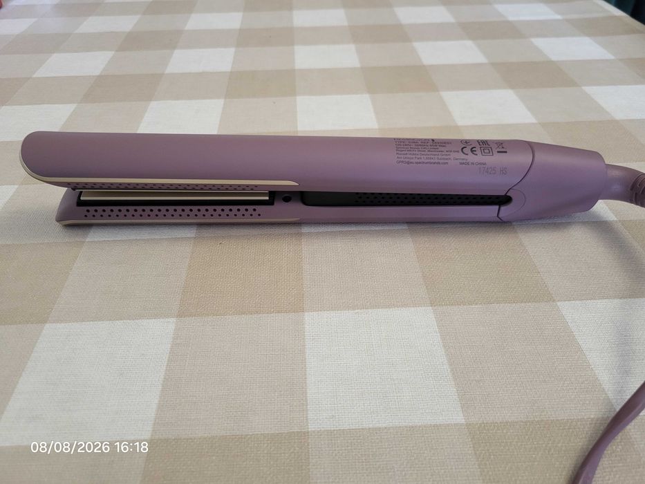 Vendo Alisador de Cabelo REMINGTON AIRvive S8930, novo, em excelente estado.