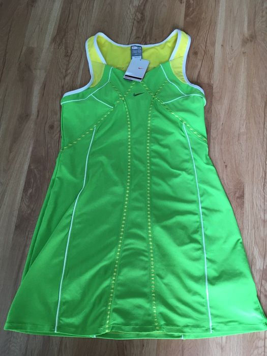 Sportowa sukienka Nike XL