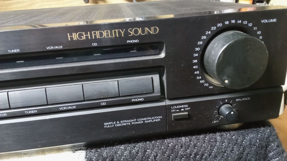 Wzmacniacz Akai AM 06