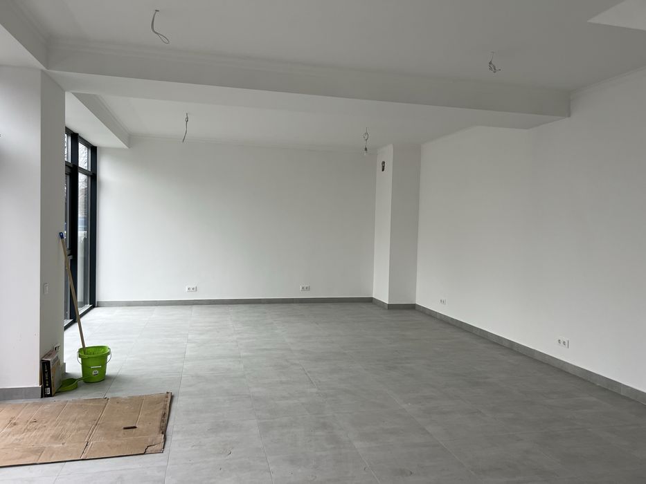 Здається Приміщення на початку вул.Сторожинецькоі  9