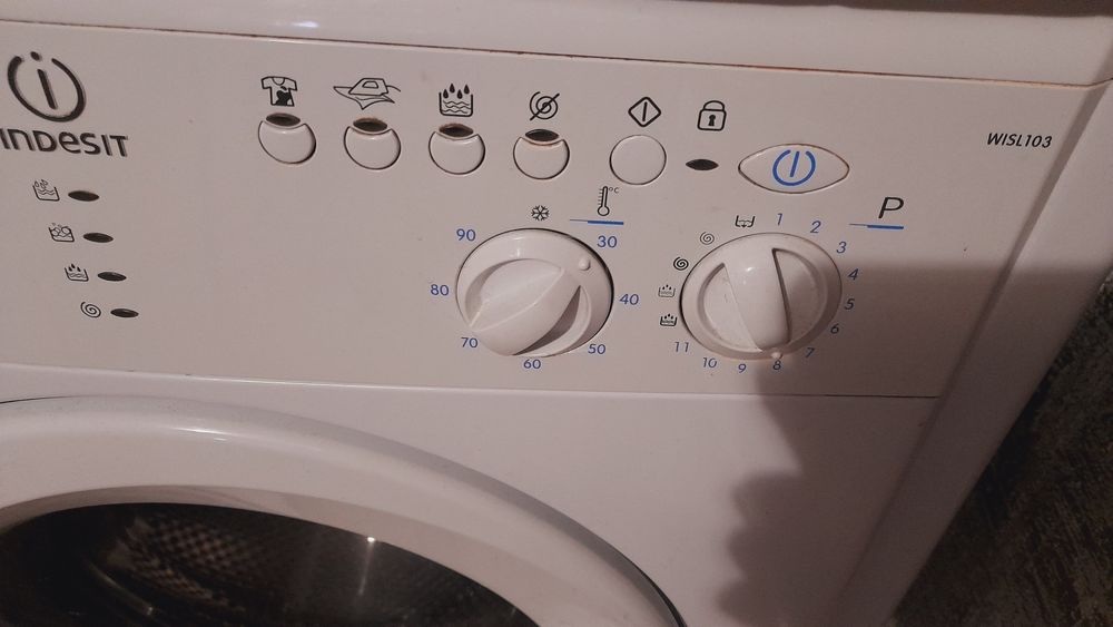 Пральна машина INDESIT