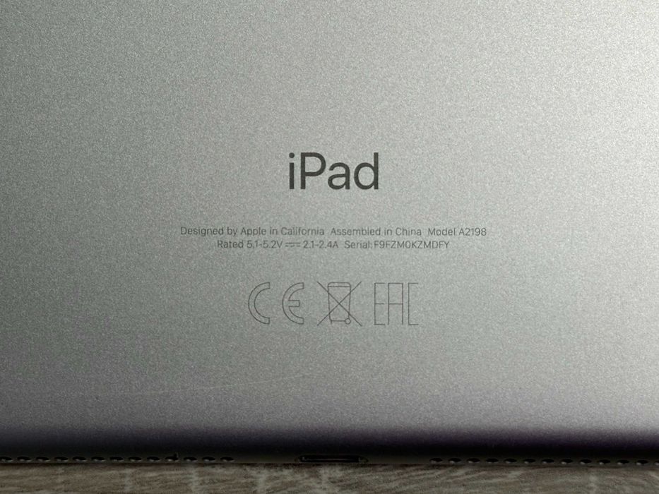 Apple iPad 7 10.2 Wi-Fi+LTE 128GB Silver НЕ ВКЛЮЧАЄТЬСЯ ЗАПЧАСТИНИ