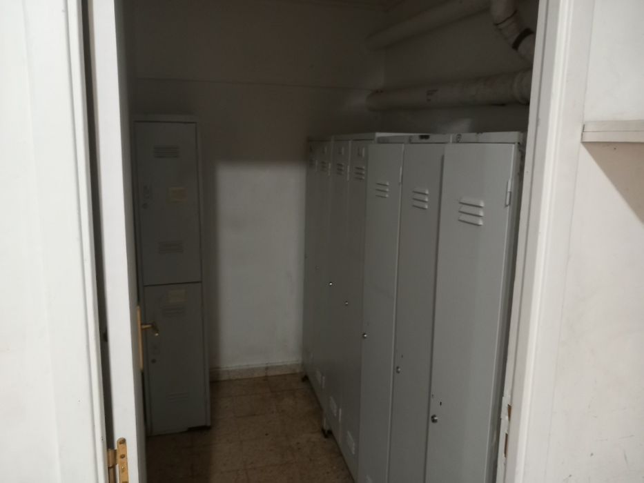 Vende-se Espaço Comercial, Quarteira A 70 Metros da Praia
