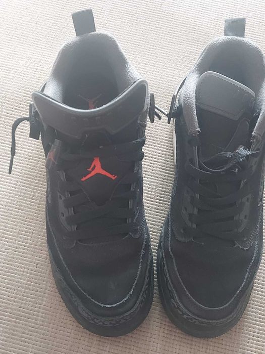 Sapatos Air Jordan 4 38,5