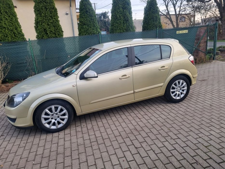 Śliczna astra z Niemiec od 1właściciela  18 bendzyna  125 koni