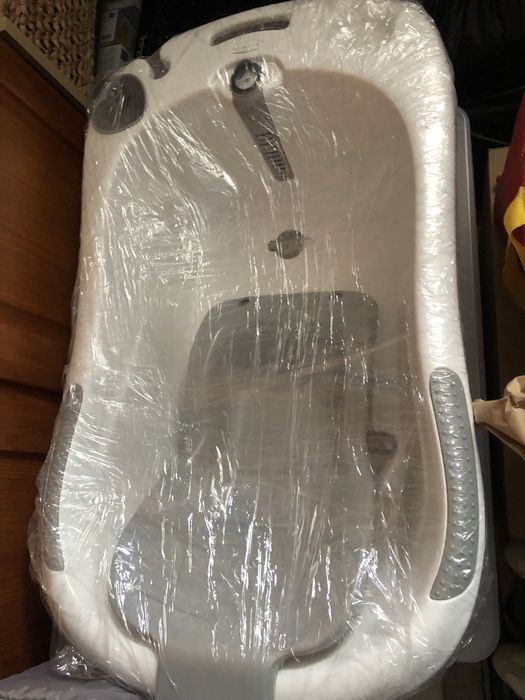 Banheira para bébé com suporte