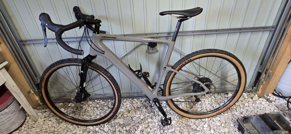 Cannondale lefty Gravel carbon