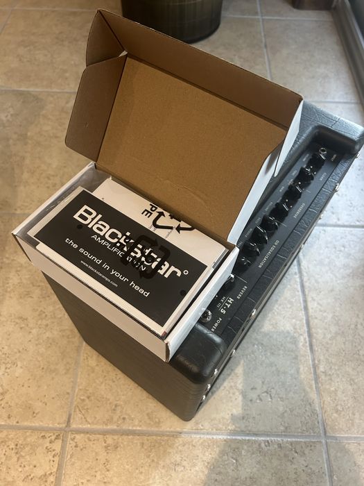 Amplificador valvulado Blackstar HT5 MKIII c/garantia até 2028