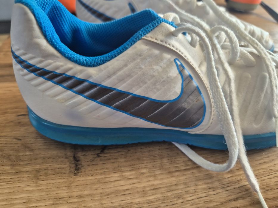 Halówki nike 38 białe