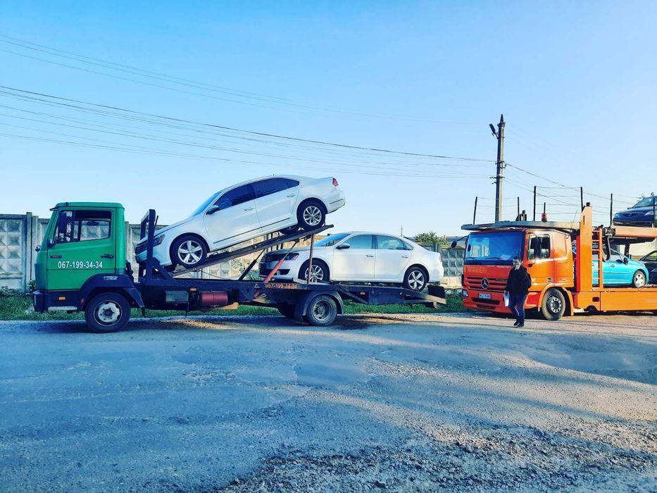 Продам евакуатор мерседес 809