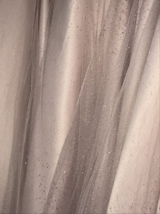 Елегантна випускна сукня кольору пудри