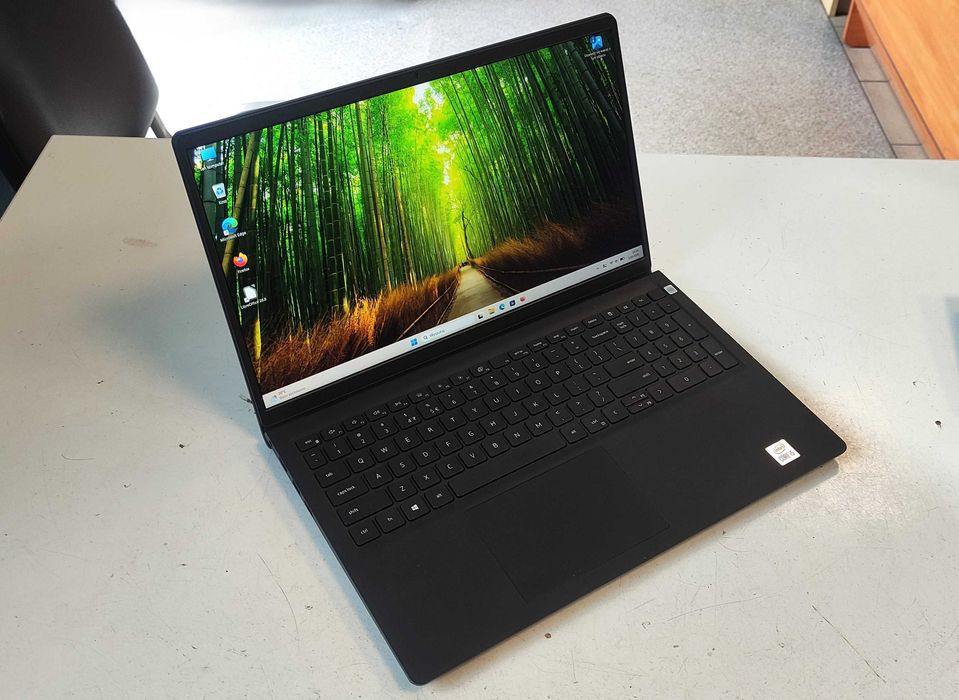 laptop Dell Vostro i5-1035G1, 16GB, SSD 500GB, 15,6" 1920x1080, Win11