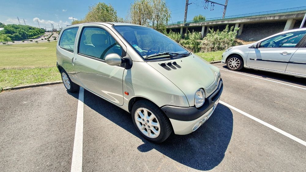 Twingo Initiale Paris