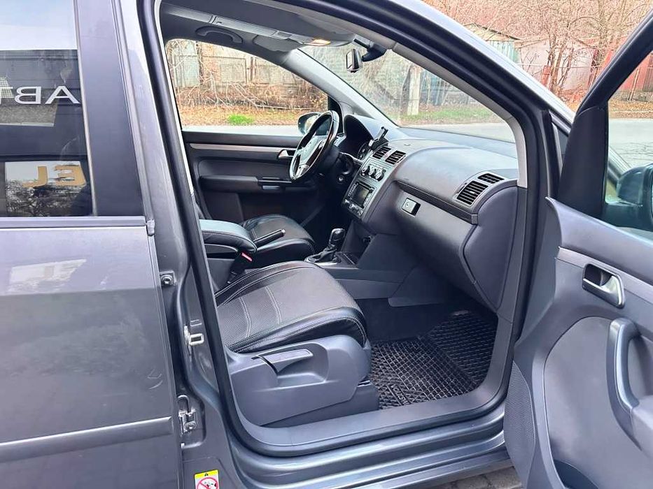 VW Touran TDi на автомате