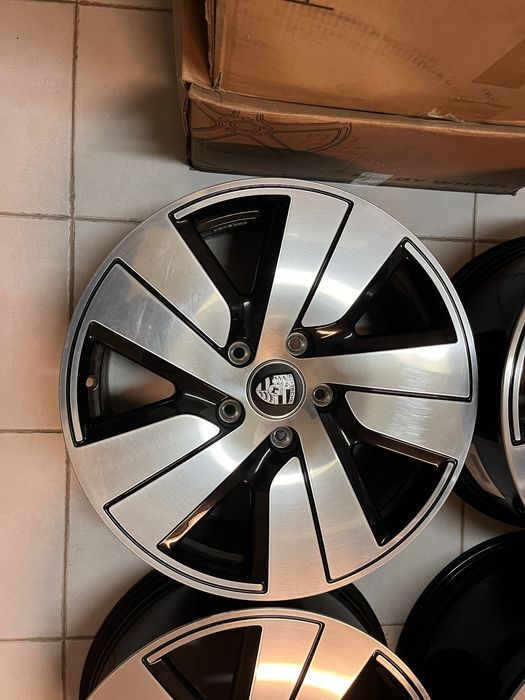 Jantes 19” 5x130 Originais Porsche Taycan Aero