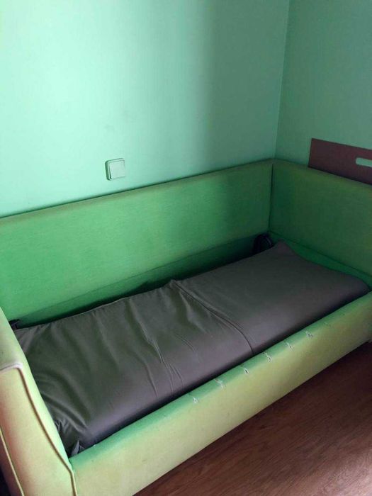 Sofá cama em ótimas condições