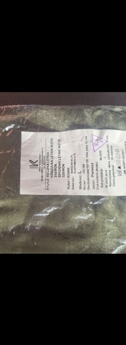 Koszulki koloru kchaki