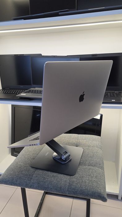 Macbook pro 16  i9 32gb 4tb ssd