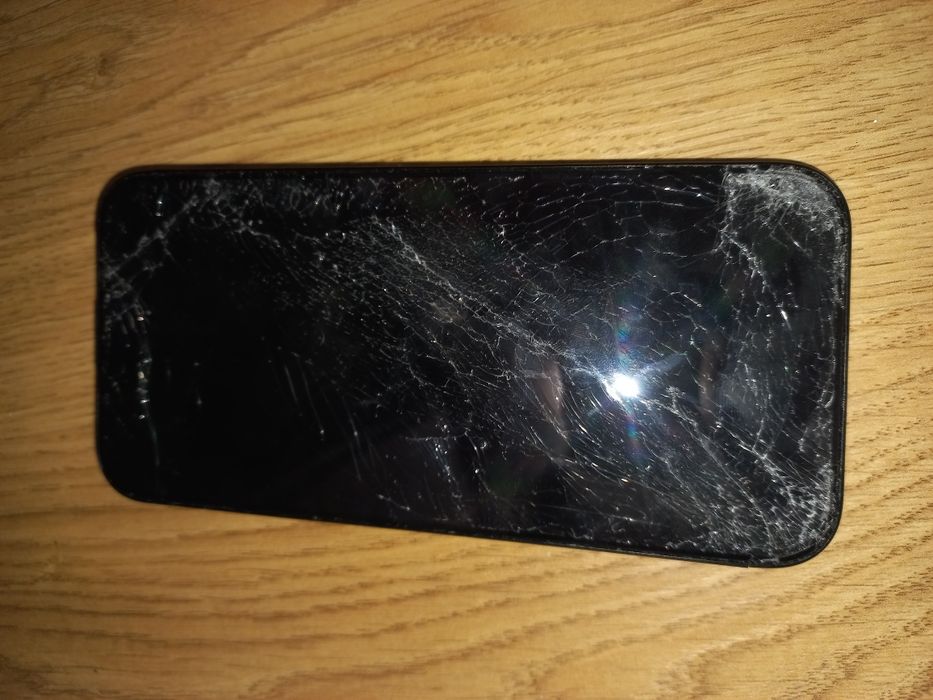 Продам Iphone 16 pro max 256гб