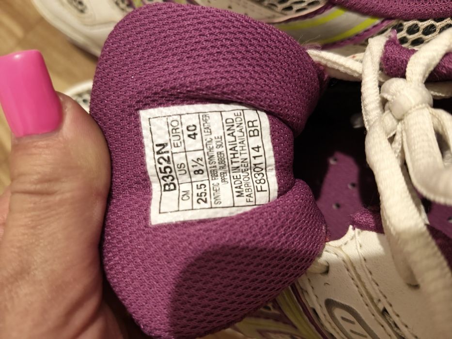 Женские кросовки Asics 40р