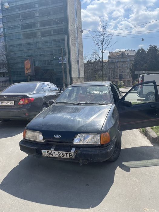 Ford Sierra продаж