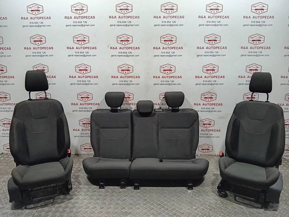 Conjunto de Bancos BMW Série 1 F20 LCI Sport em Tecido Original