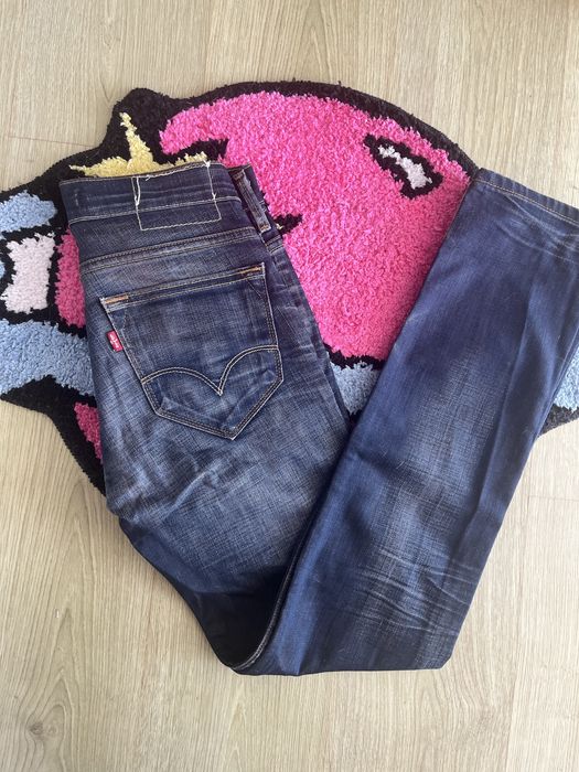 Levis 519 slim W28 L32 / EU 38