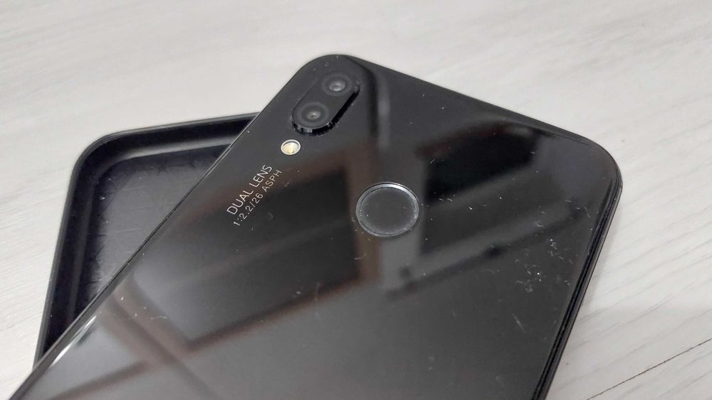 Huawei P20 Lite w bardzo dobrym stanie Dual SIM !!!