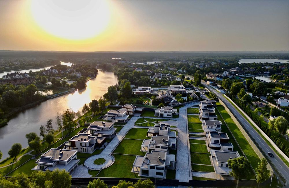 Продам будинок в КМ DAMBA RIVER PARK Дамба Ривер Парк Козин